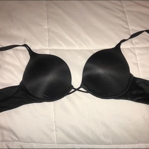 Victoria’s Secret Bombshell Plunge bra